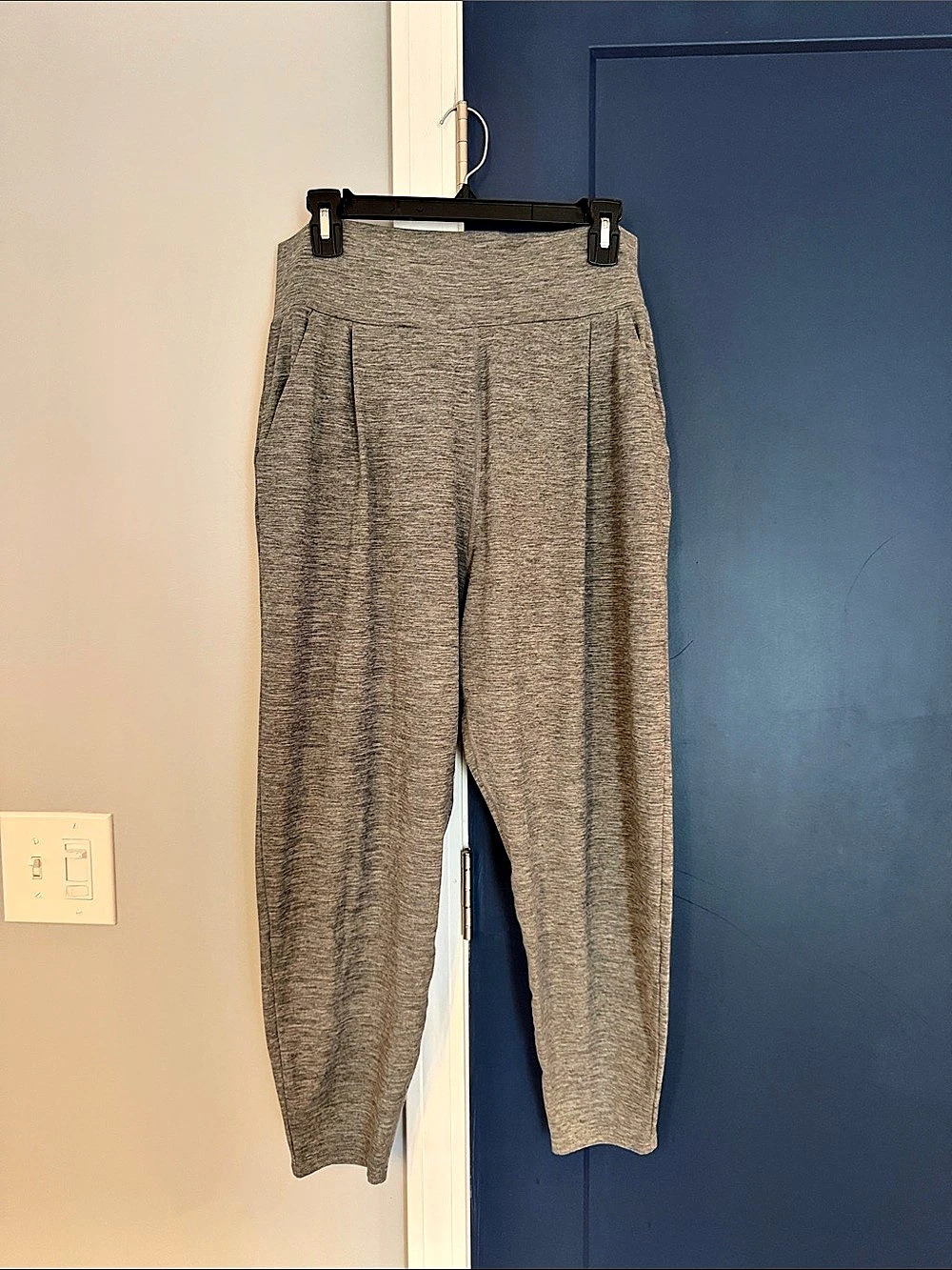 Vuori Performance Jogger Gray XL women’s harem euc